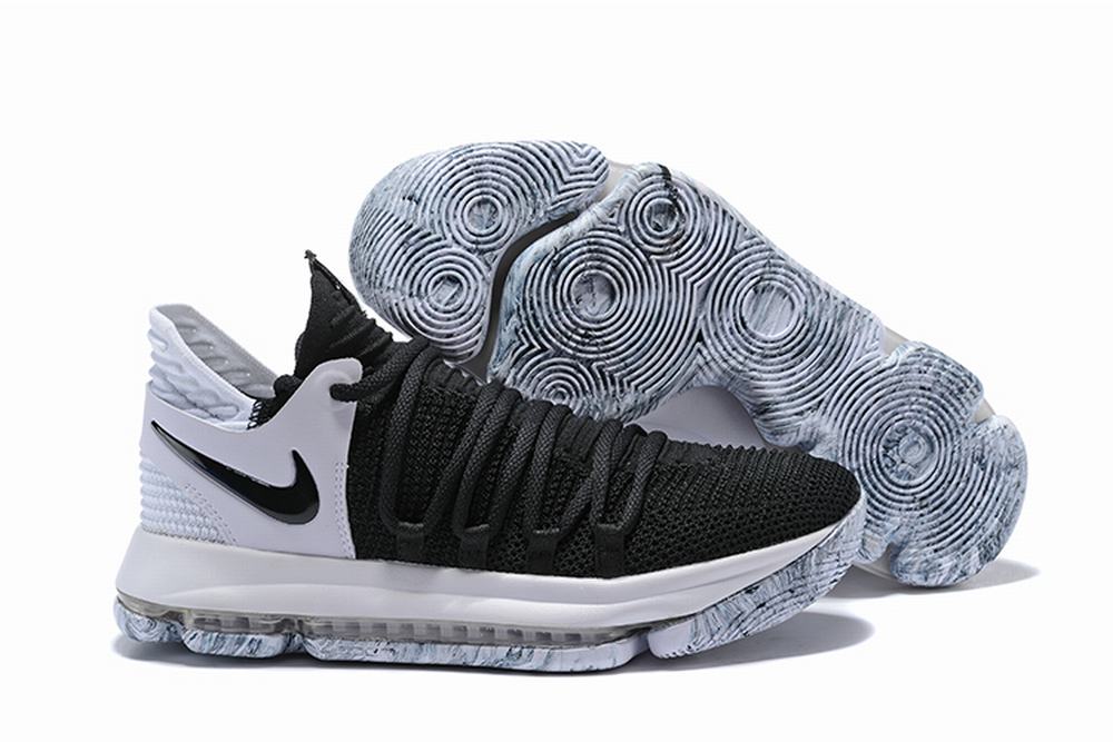 A New Black And White Colorway Of The Nike KD 10 •